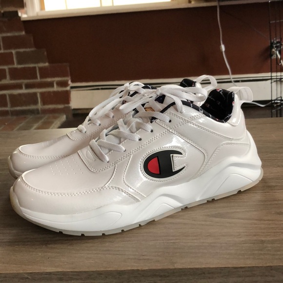 Champion 93 Eighteen Metallic White 